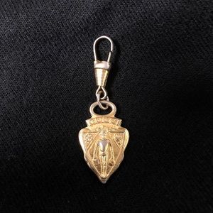 gucci pendant necklace charm
